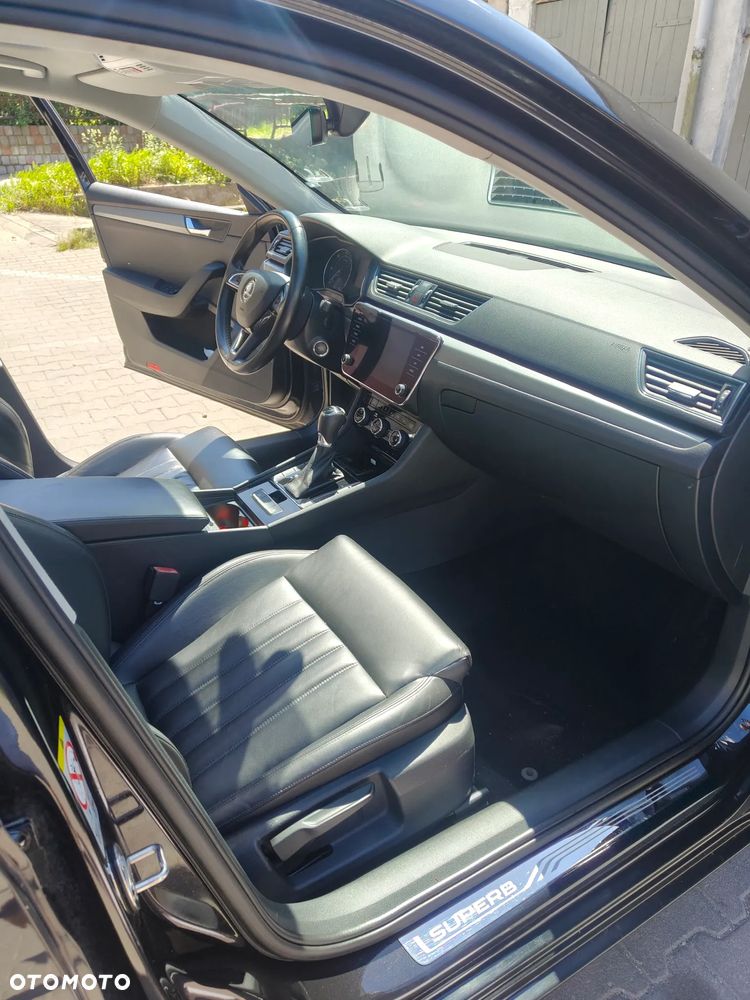 Skoda Superb 2.0 TDI L&K DSG - 14