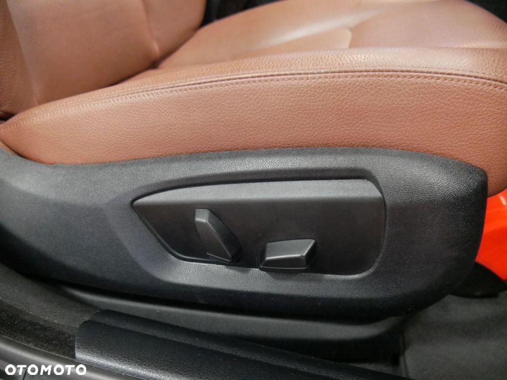 BMW Seria 5 520d Luxury Line - 13