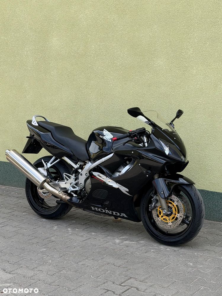 Honda CBR - 1
