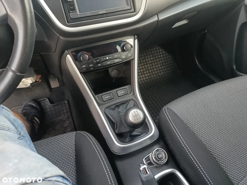 Suzuki SX4 S-Cross 1.6 Premium 4WD - 10