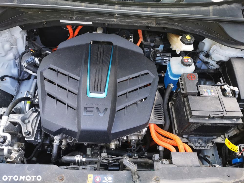 Kia Niro 64kWh M - 9