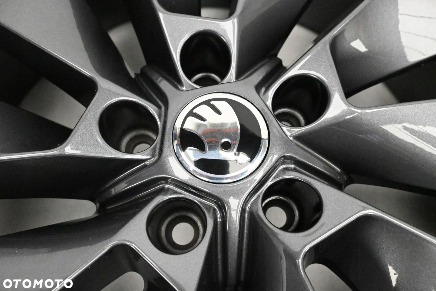 SKODA ENYAQ iV 8,5x21 ET40 9x21 ET42 5x112 5LA601025BL 5LA601025BM - 7