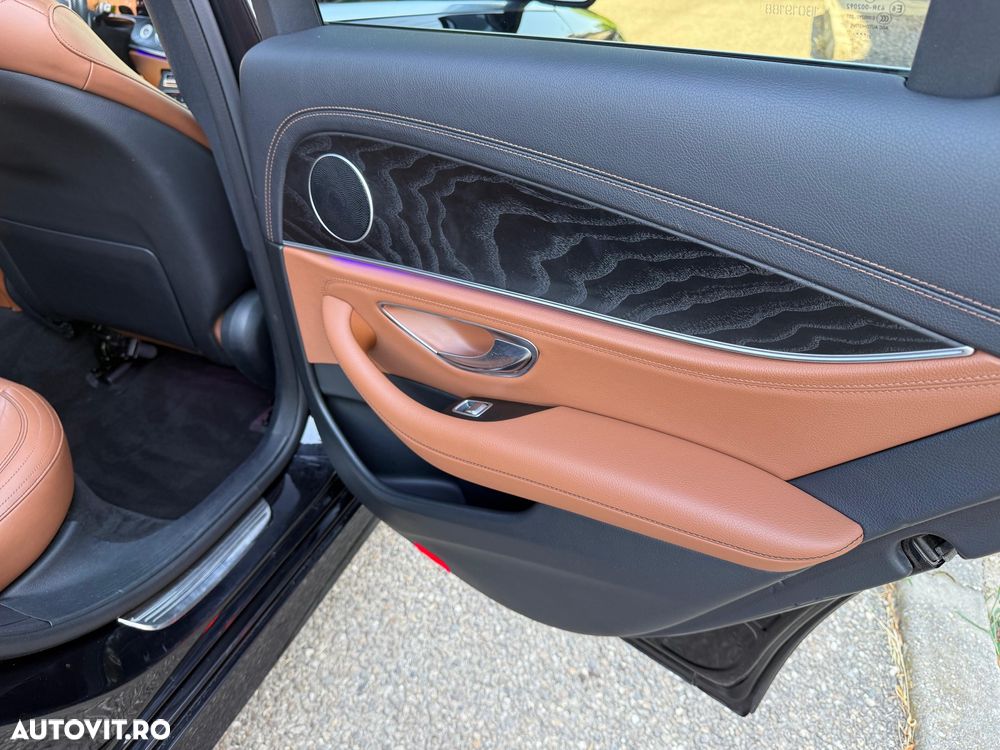 Mercedes-Benz E 220 d Aut. - 13