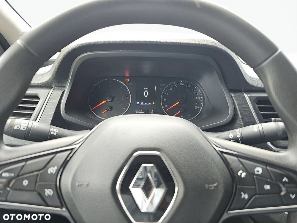 Renault Trafic 2.0 dCI - 11