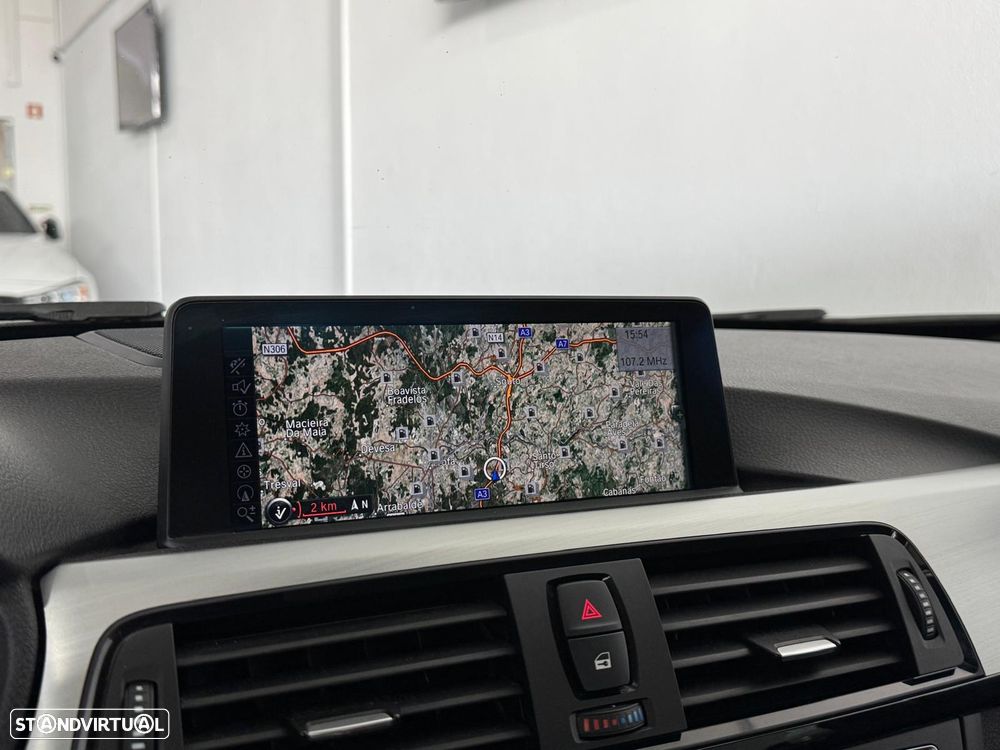 BMW 328 i Auto Pack M - 33