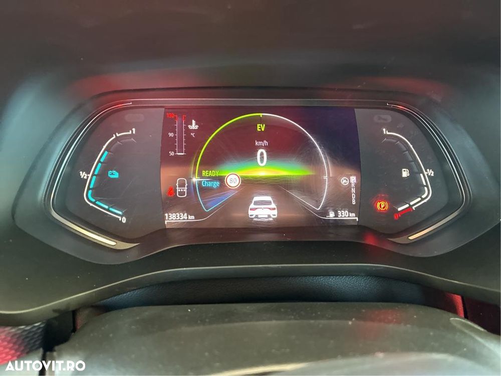 Renault Arkana E-TECH 145 Evolution - 12