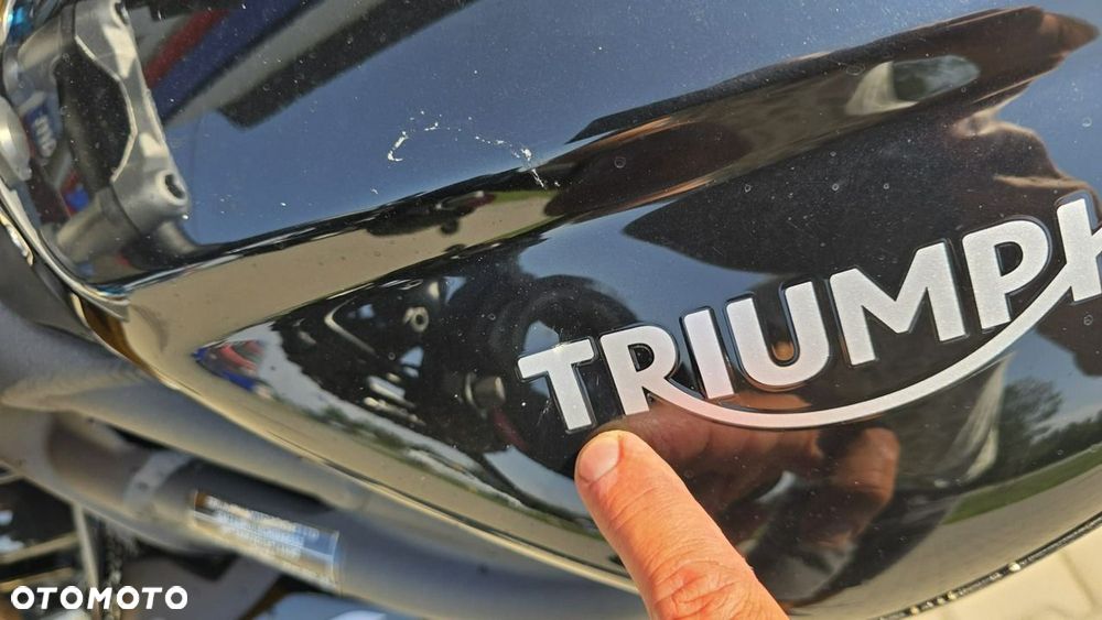 Triumph Speed Triple - 12