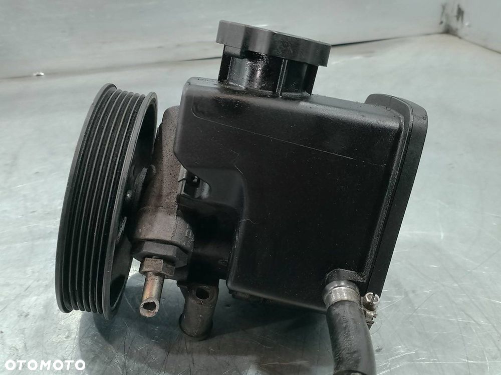 POMPA WSPOMAGANIA MERCEDES-BENZ KLASA S W 220 0024667301   LH2110306 3.2 - 4
