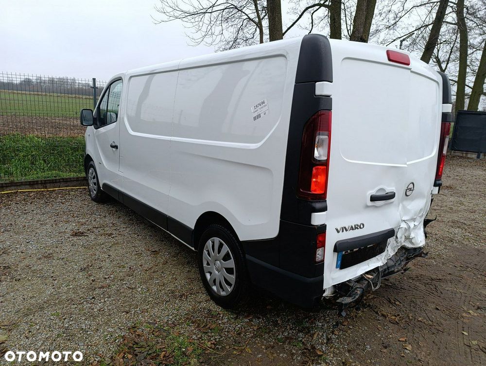 Opel Vivaro - 8