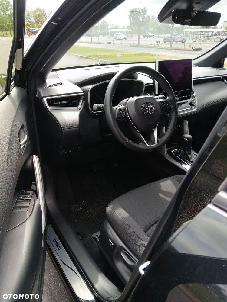 Toyota Corolla Cross - 18