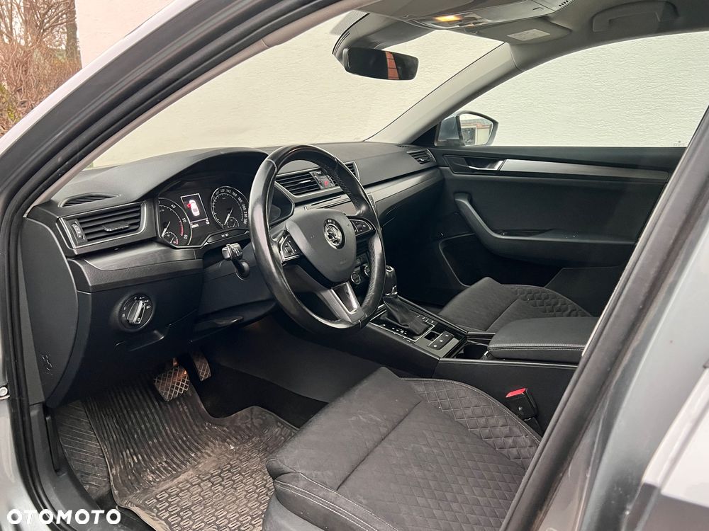 Skoda Superb 2.0 TDI Active DSG - 6