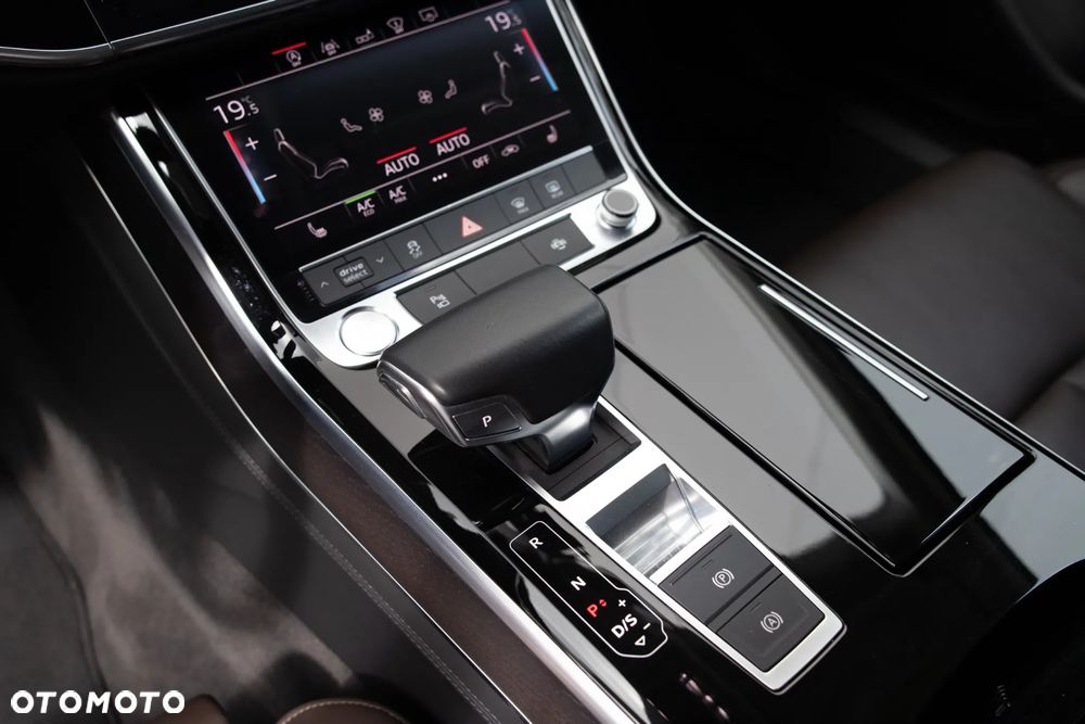 Audi A8 50 TDI mHEV Quattro Tiptr - 14