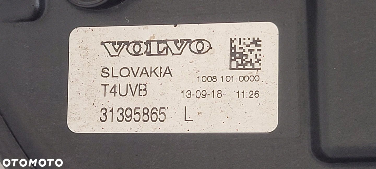 HALOGEN LEWY LED VOLVO XC60 II XC90 II 2017- 31395865 - 6