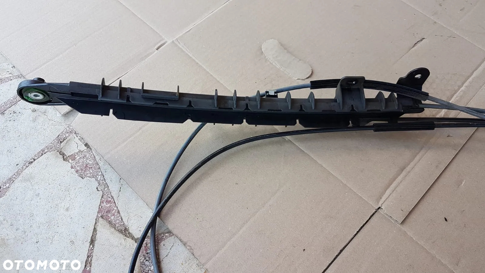 Mechanizm rolety bagażnika Audi A6 C7 4G9863560A - 3