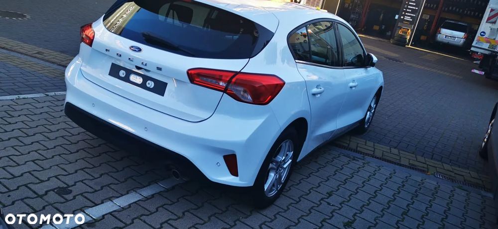 Ford Focus 1.0 EcoBoost Active Business - 8