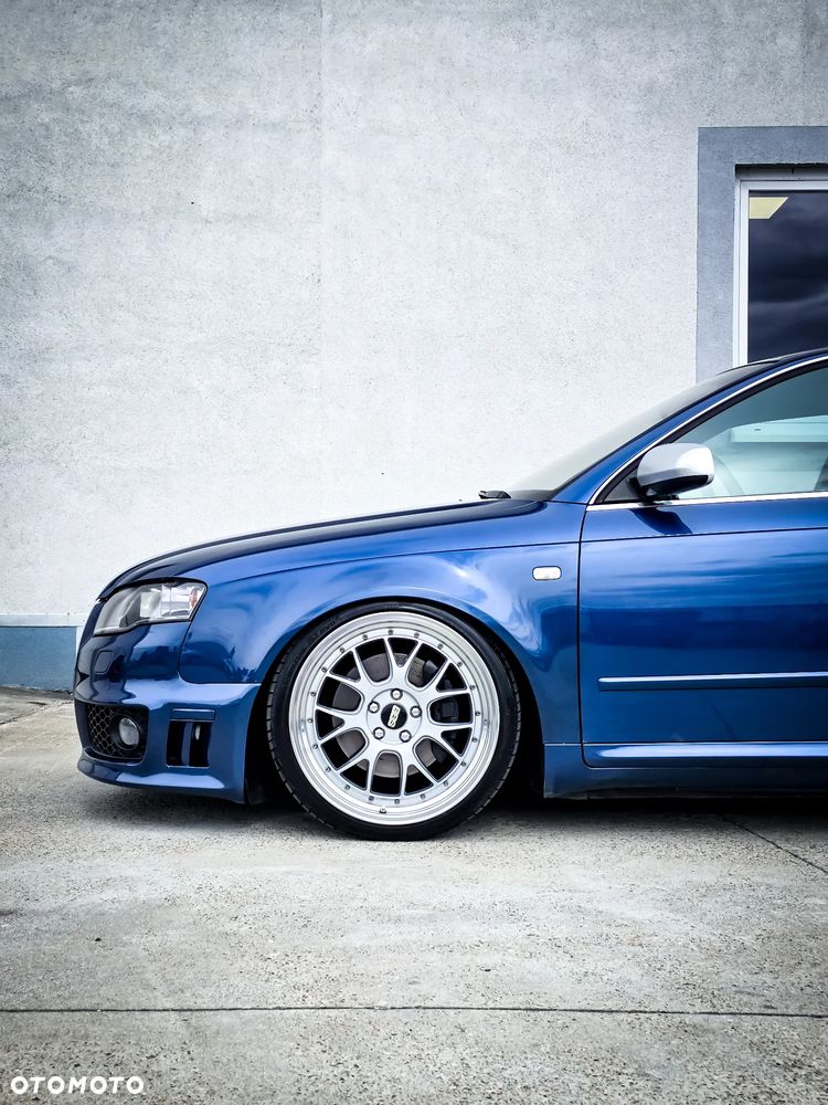 Audi A4 Limousine - 11