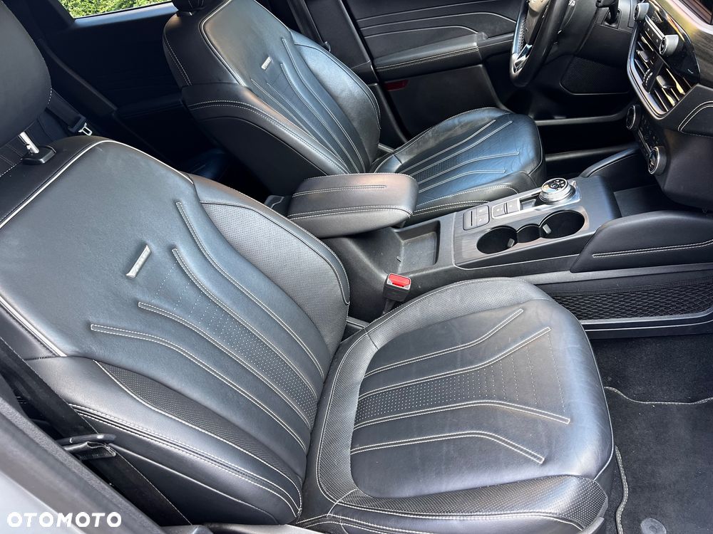 Ford Kuga 2.5 Duratec FHEV VIGNALE - 12