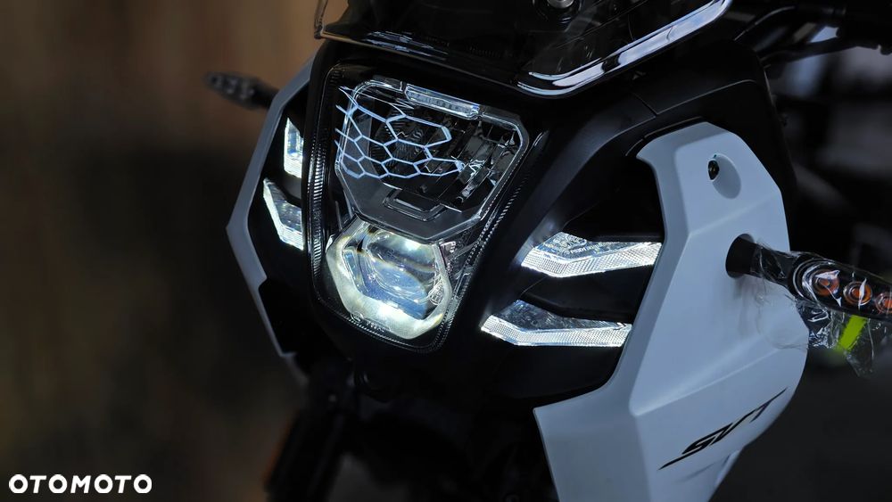 QJMOTOR SVT 650X - 4