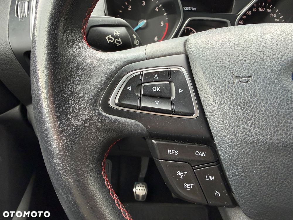 Ford Kuga 2.0 TDCi 4x4 ST-Line - 24
