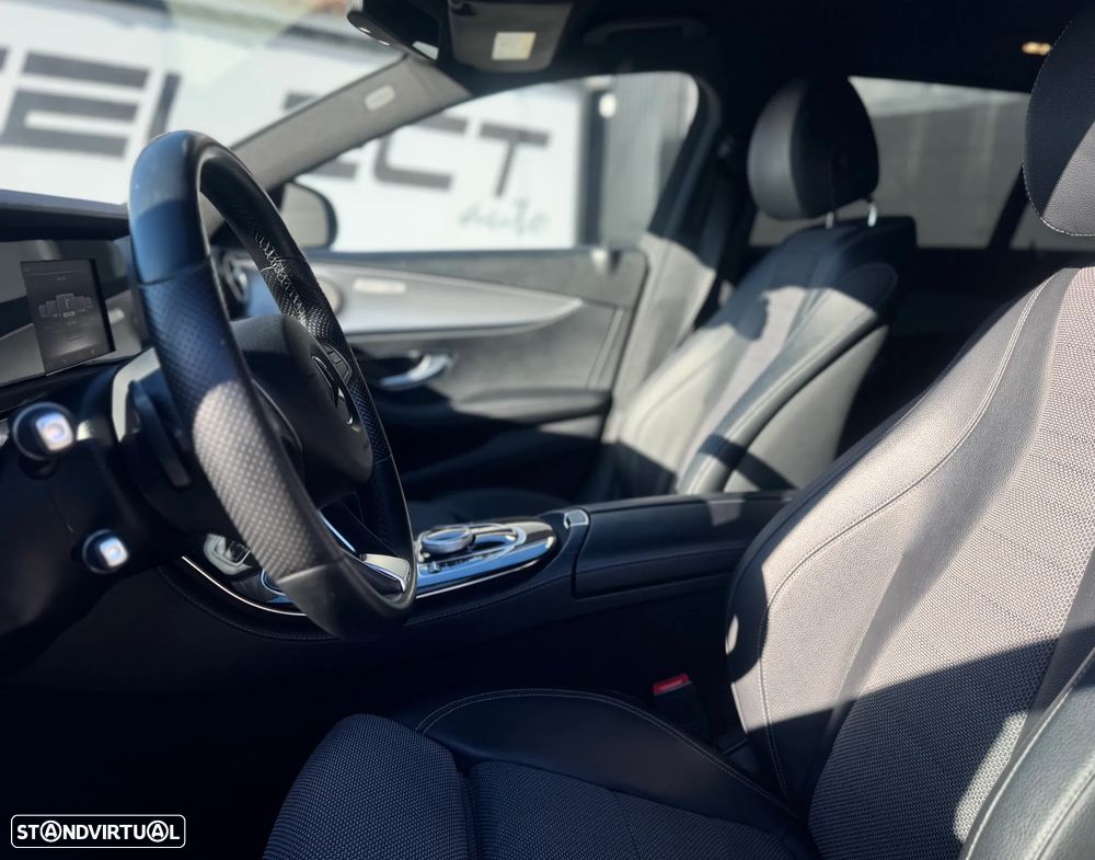 Mercedes-Benz E 220 d T 9G-TRONIC AMG Line - 28