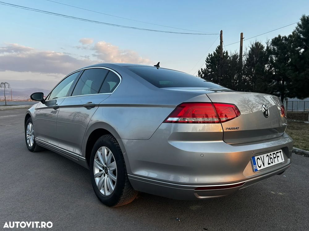 Volkswagen Passat 2.0 TDI Highline - 4