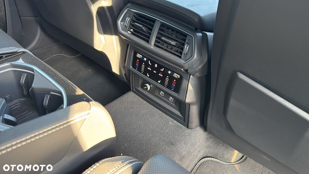 Lamborghini Urus - 29
