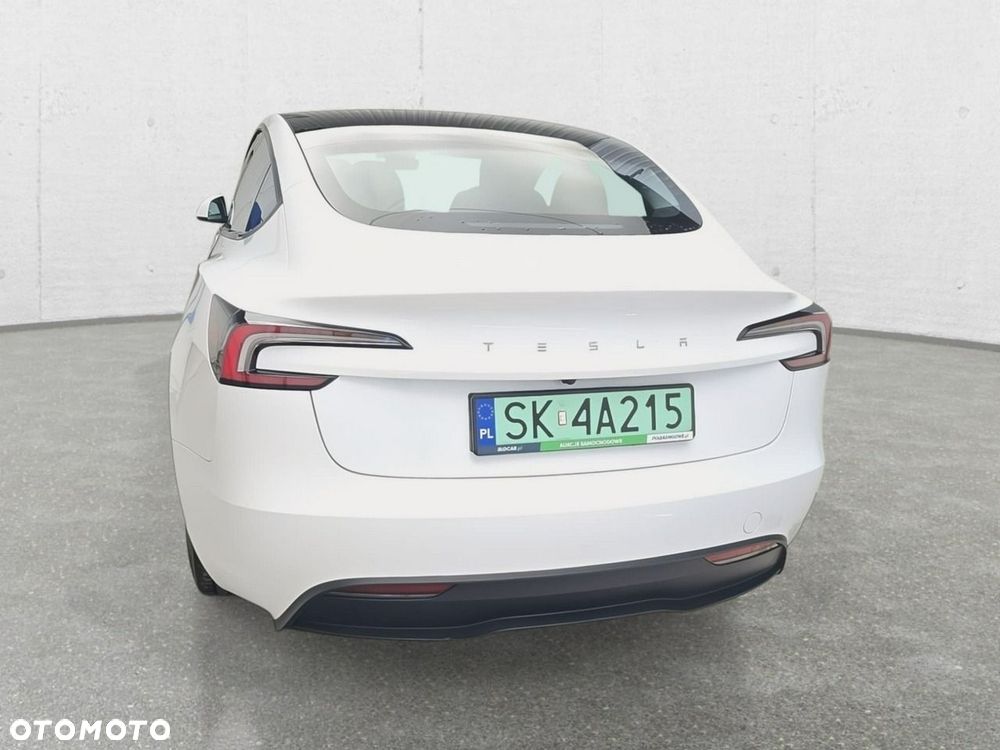 Tesla Model 3 - 6