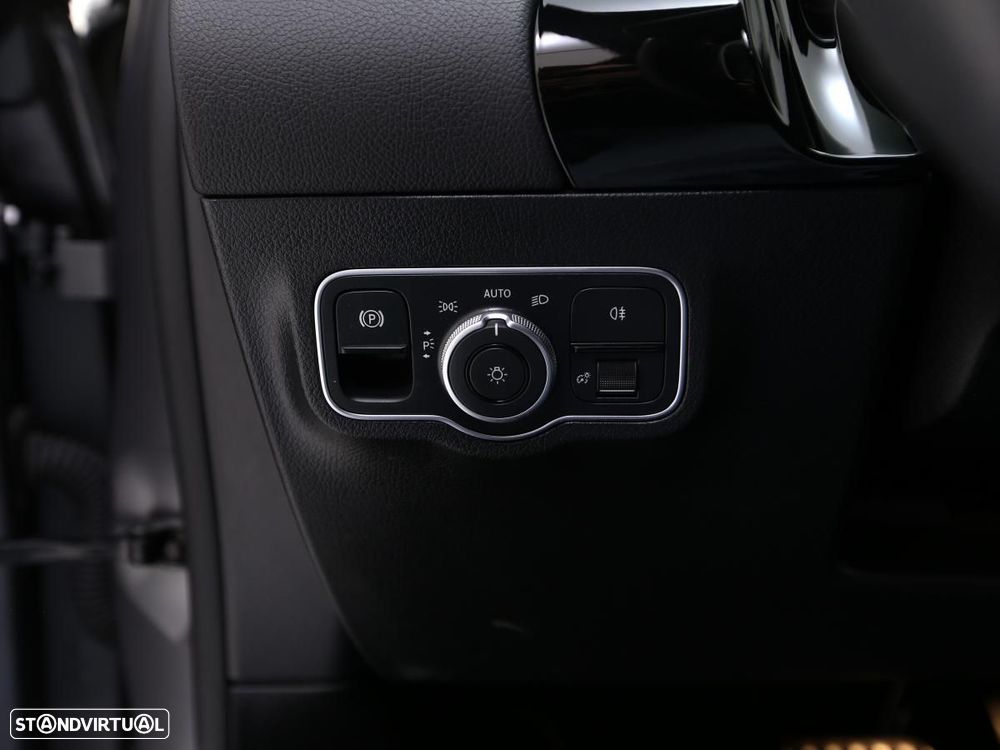 Mercedes-Benz B 250 e AMG Line - 18