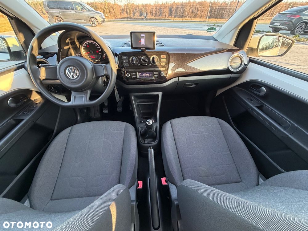 Volkswagen up! move - 7