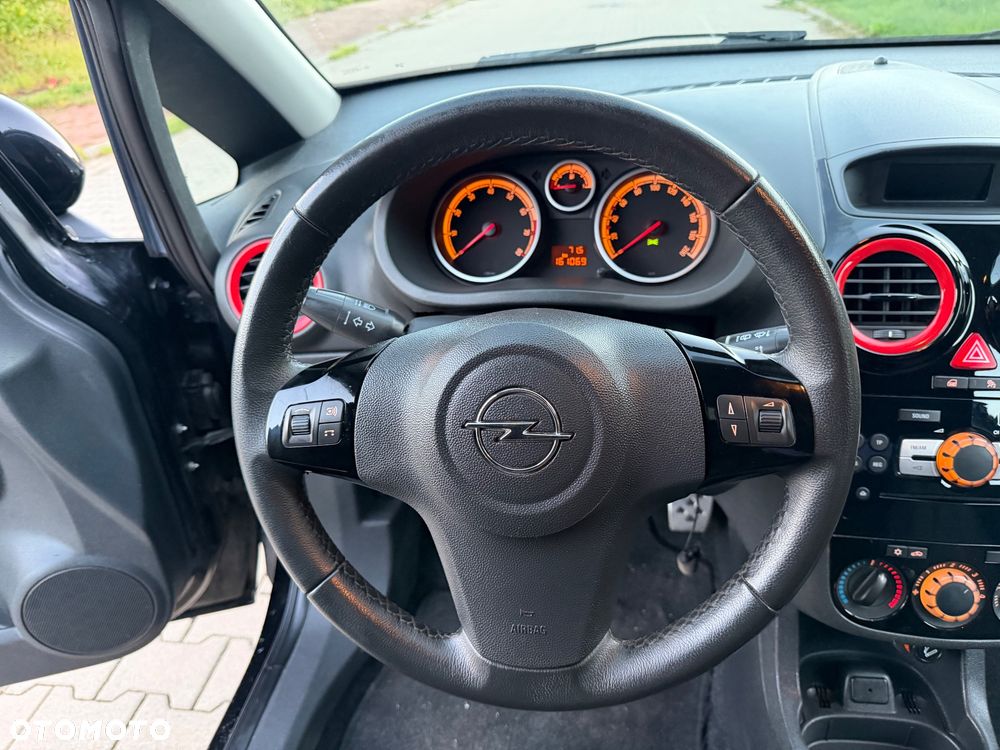 Opel Corsa 1.4 16V Color Edition - 26