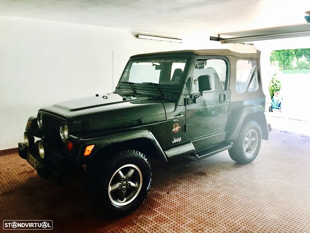 Jeep Wrangler 4.0 Auto Sahara - 3