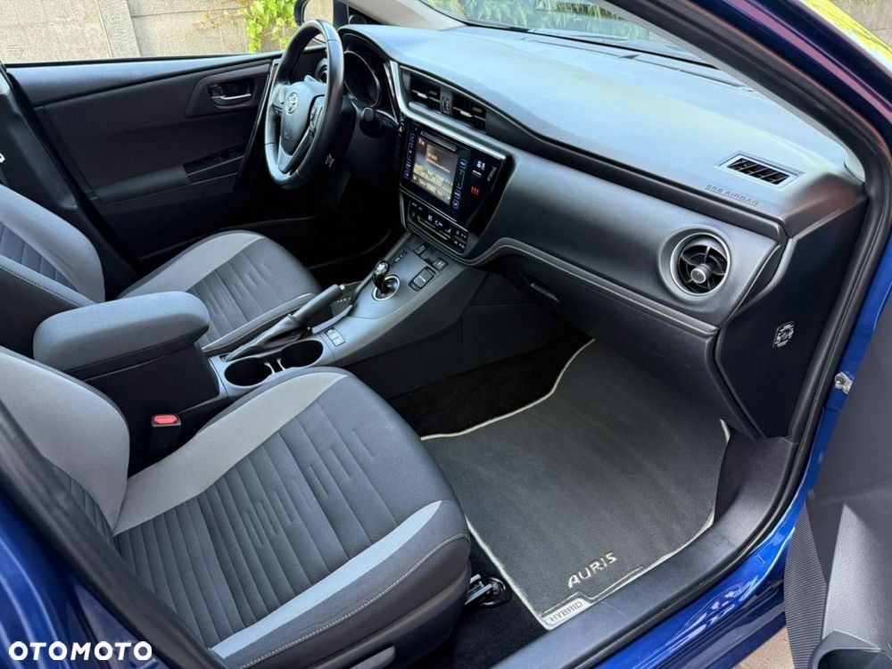 Toyota Auris - 14