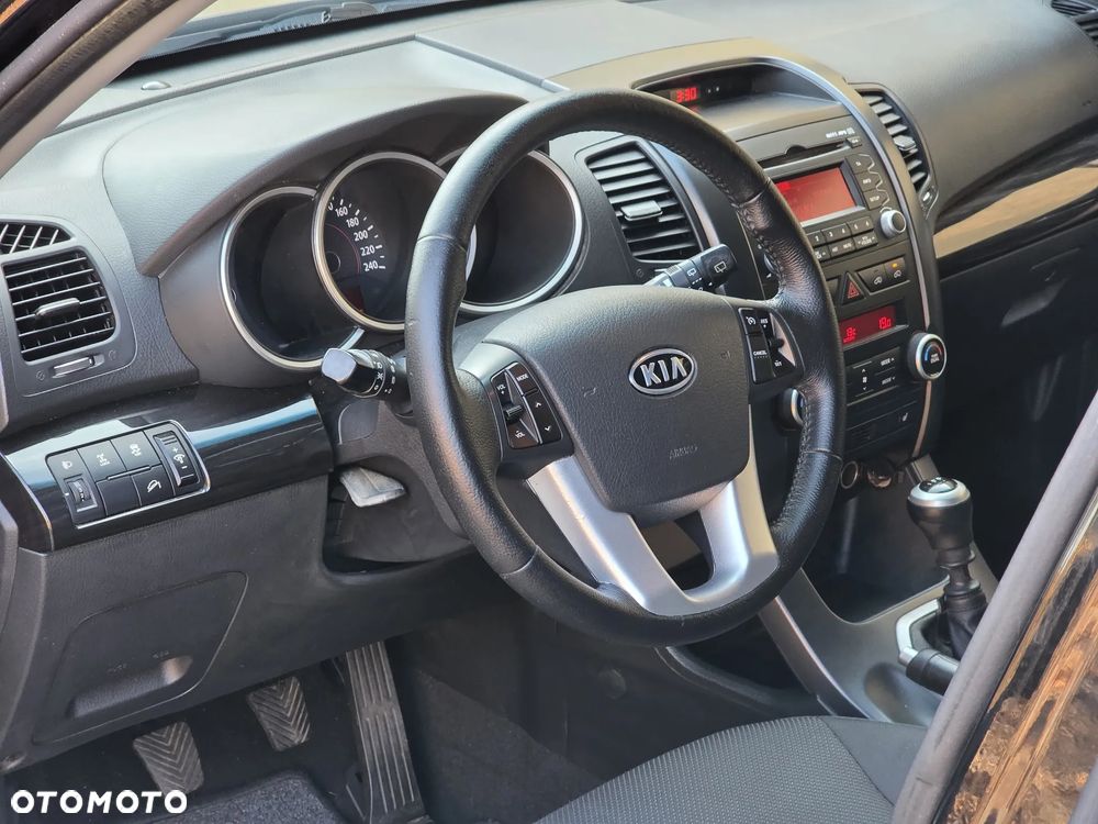 Kia Sorento 2.4 CVVT 4WD Edition 7 - 17