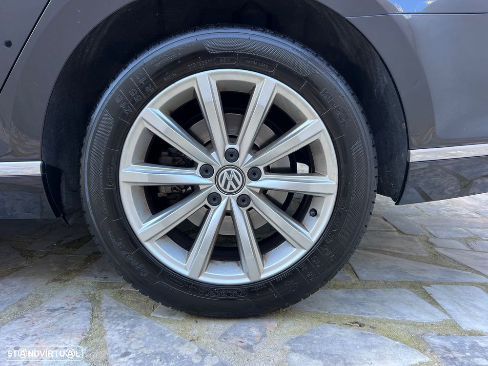 VW Passat 2.0 TDI Confortline DSG - 9