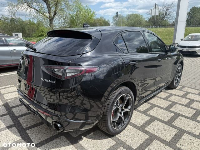 Alfa Romeo Stelvio 2.0 Turbo Veloce Q4 - 5