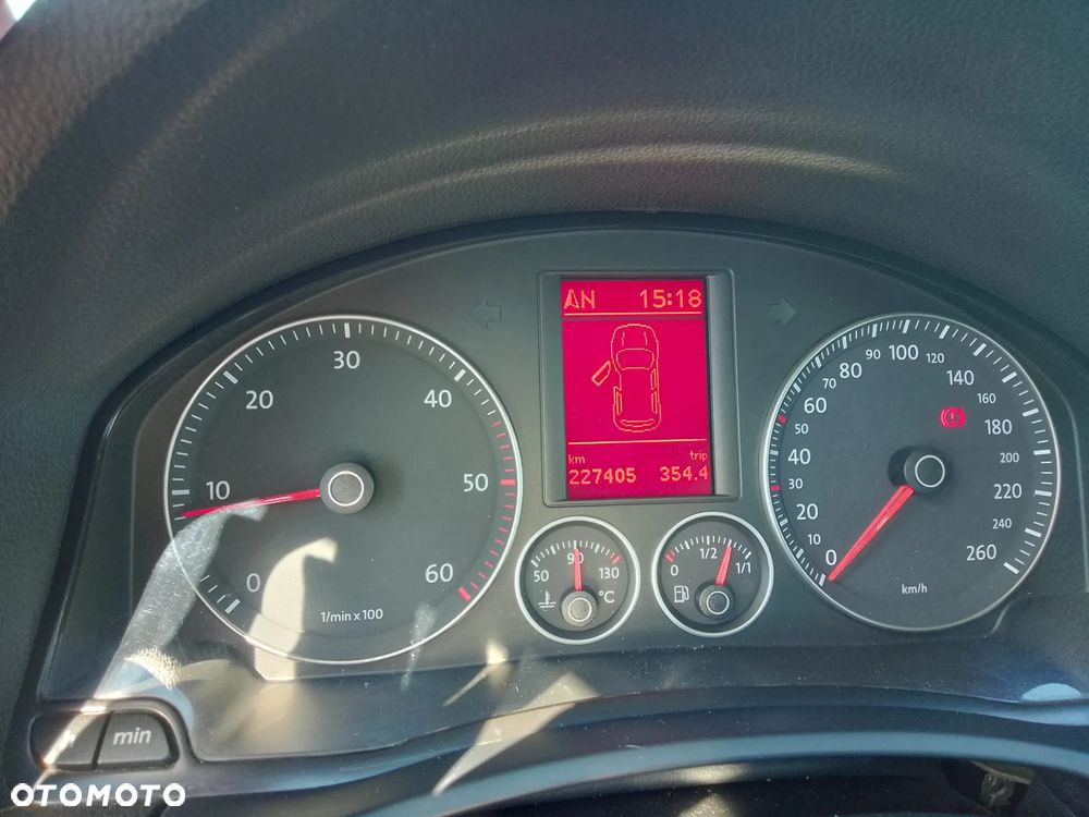 Volkswagen Golf 1.9 TDI DPF Trendline - 21