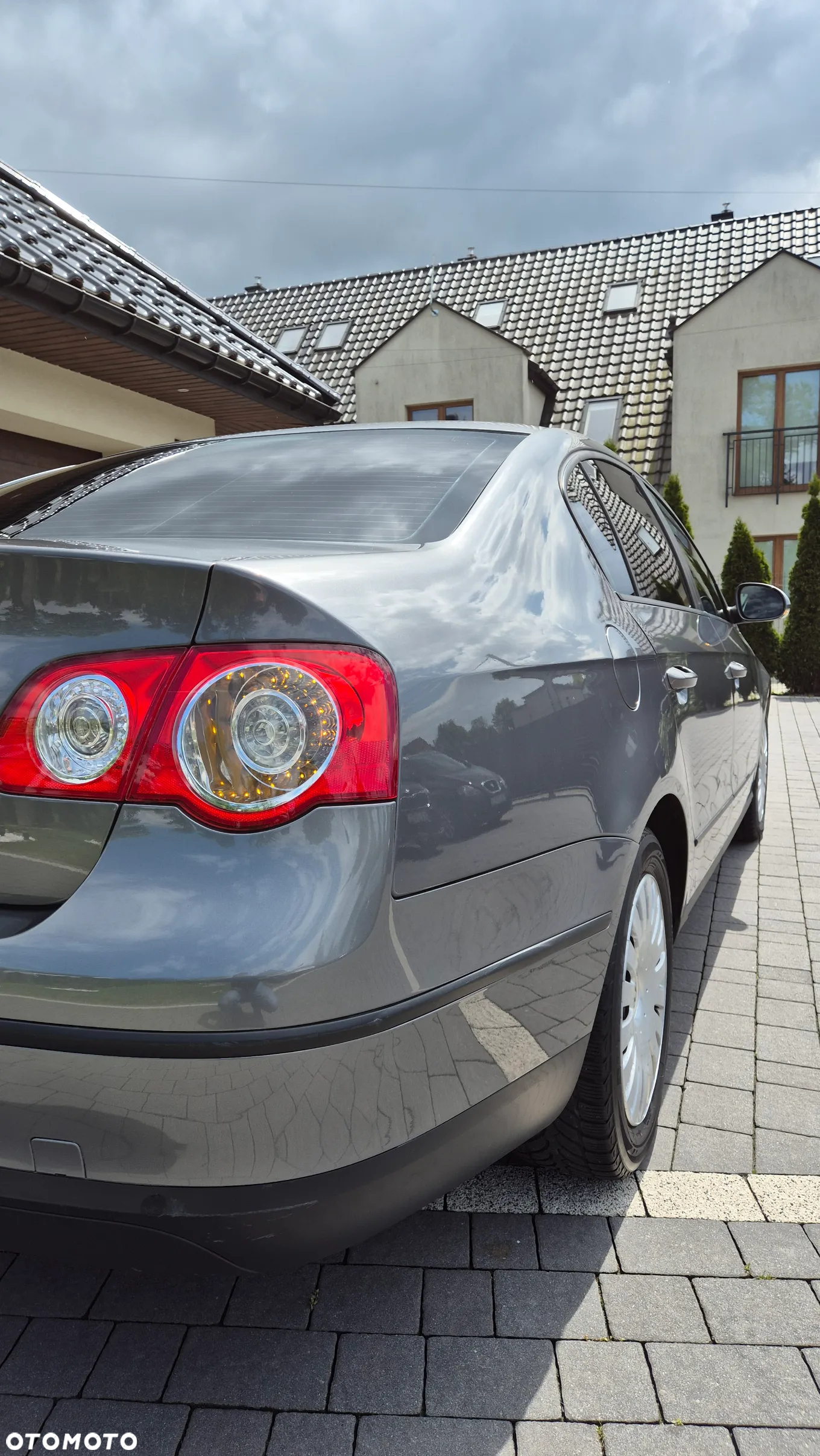 Volkswagen Passat 1.6 FSI Comfortline - 16