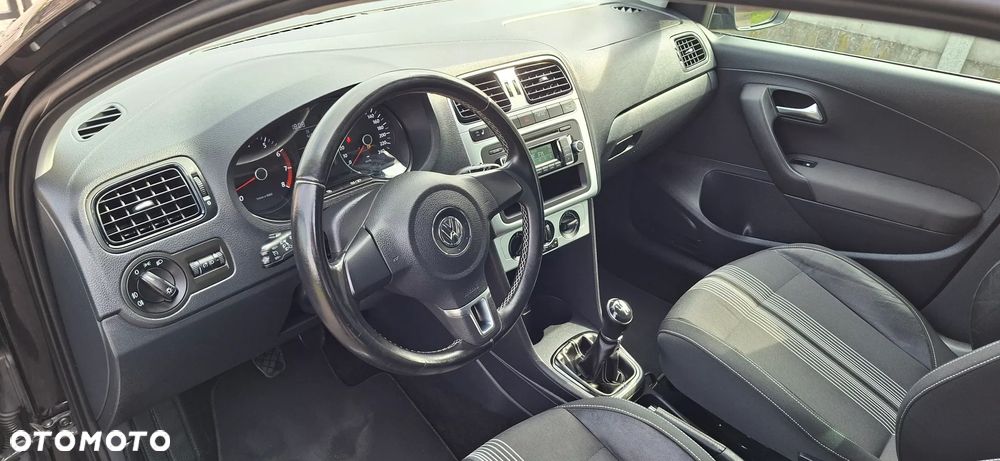 Volkswagen Polo 1.2 TSI MATCH - 24