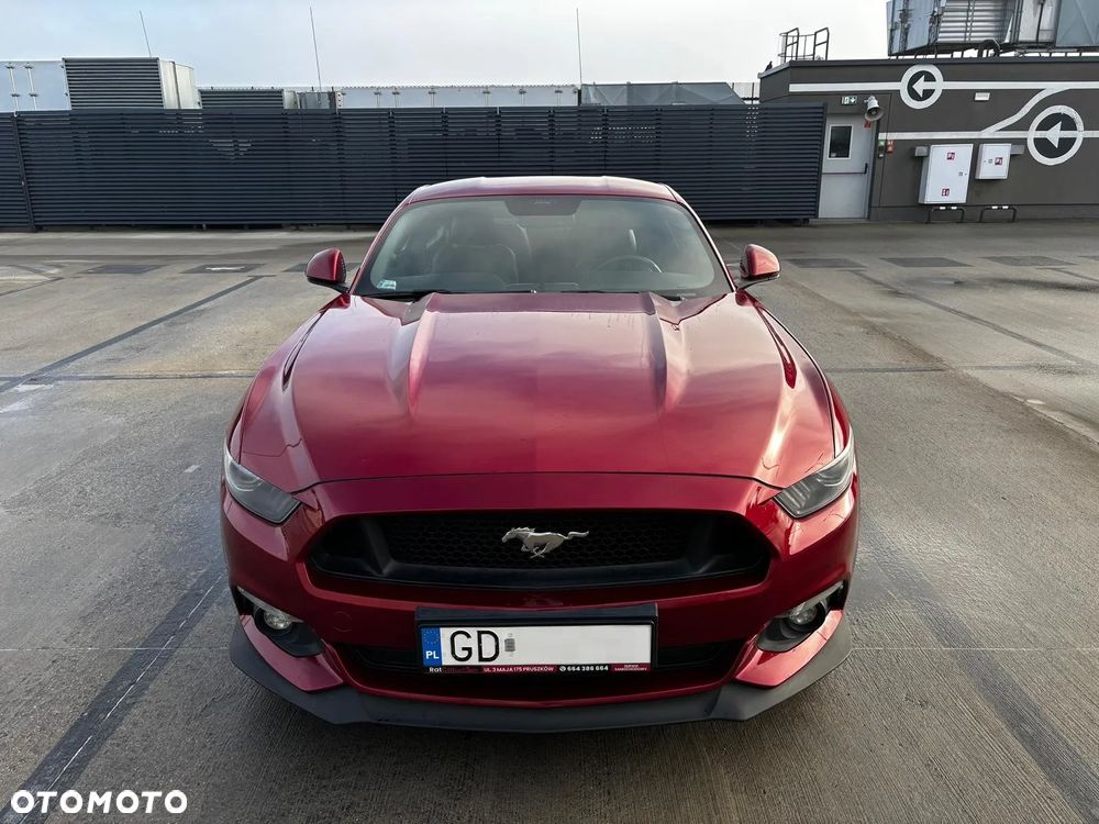 Ford Mustang - 4