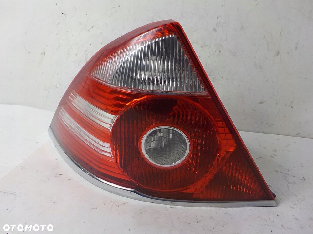 FORD MONDEO III MK3 HB SEDAN LIFT LAMPA LEWA TYLNA LEWY TYŁ - 1