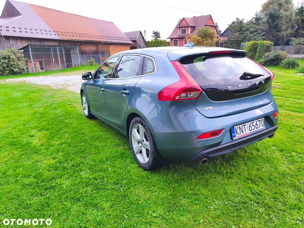 Volvo V40 T3 Momentum - 8