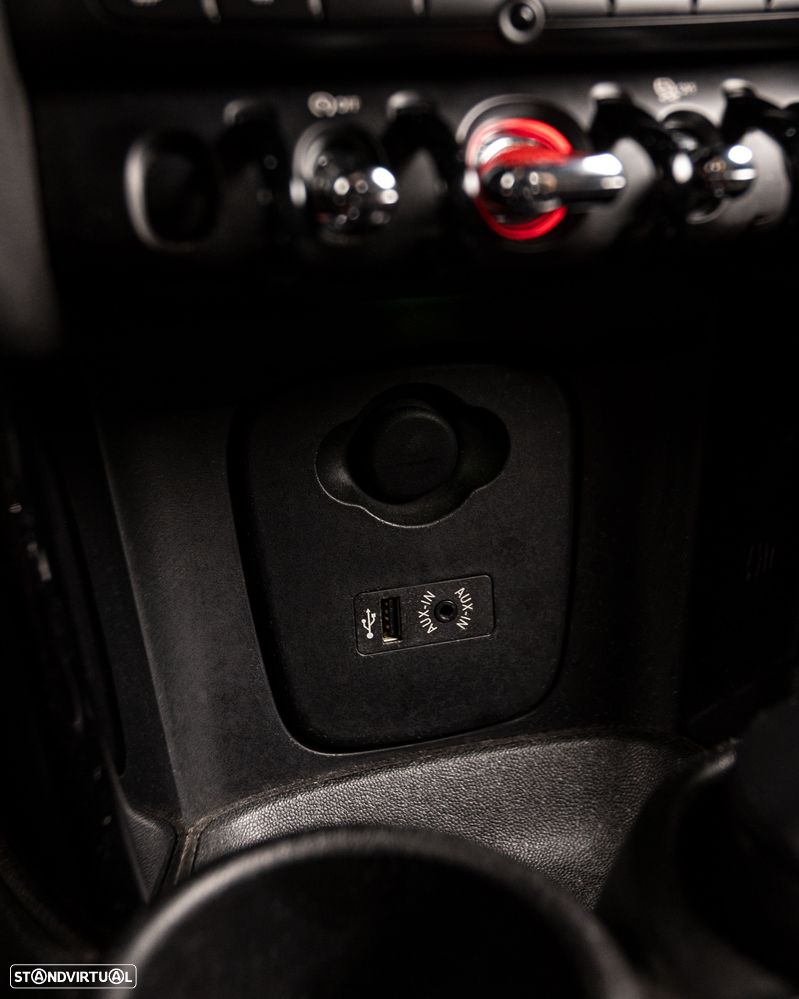 MINI 3 Portas Cooper D Seven Chili - 29
