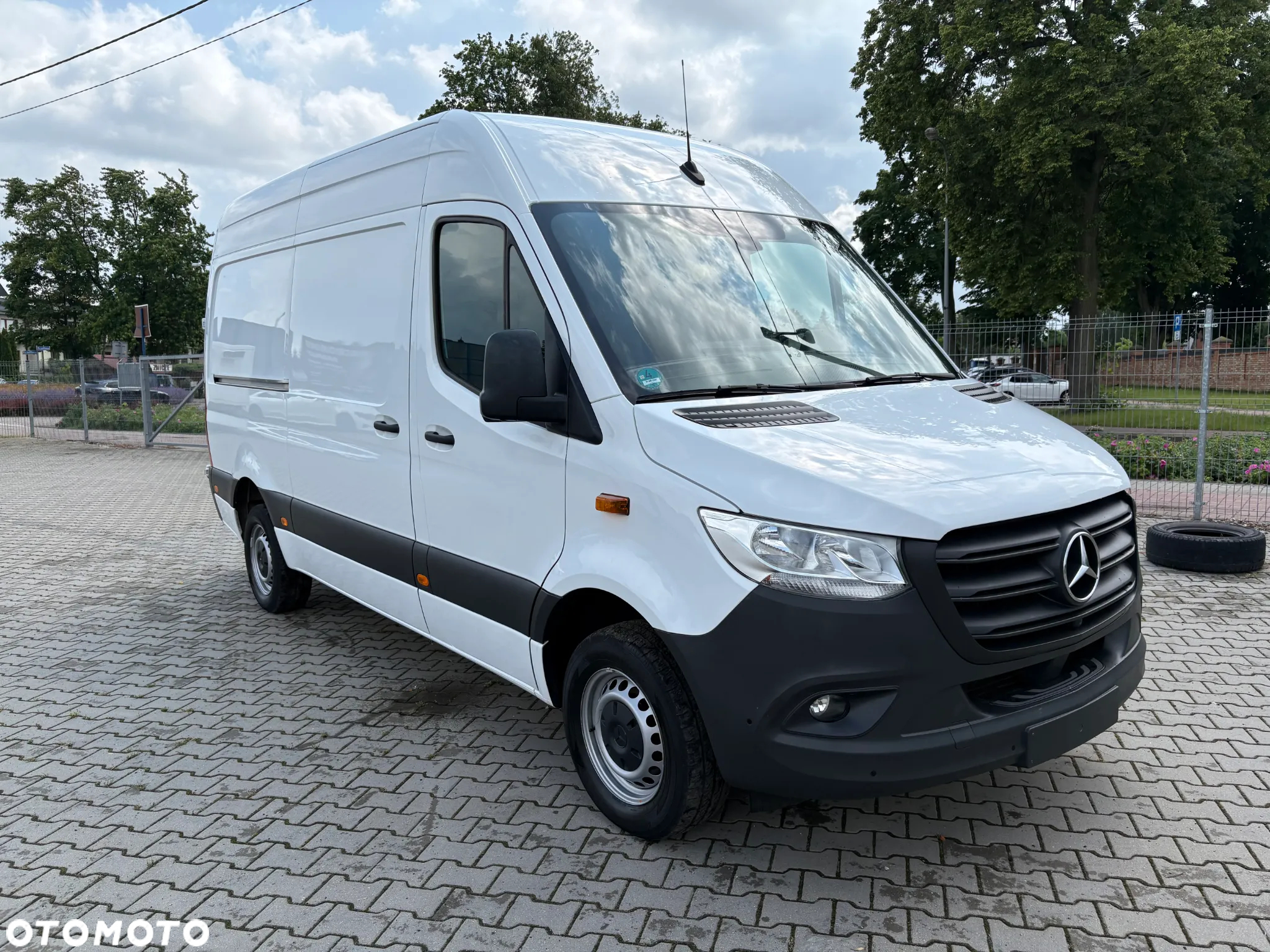 Mercedes-Benz Sprinter 317 - 2