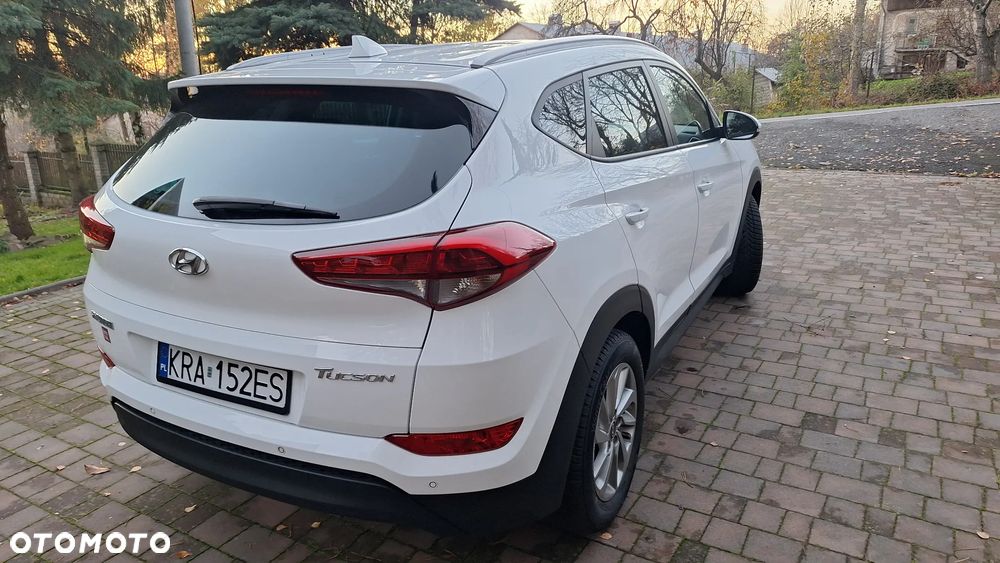 Hyundai Tucson blue 1.7 CRDi 2WD Style - 17