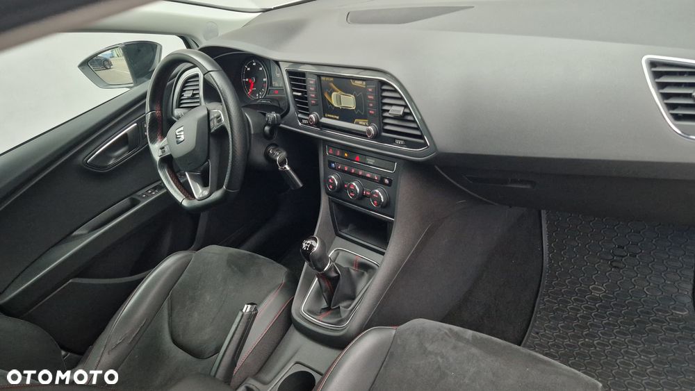 Seat Leon 2.0 TDI DPF Ecomotive FR - 24