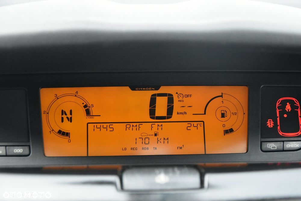 Citroën C4 Picasso 1.6 e-HDi FAP EGS6 Exclusive - 29