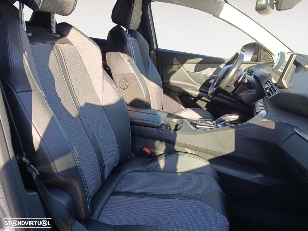 Peugeot 3008 1.5 BlueHDi Allure EAT8 - 15