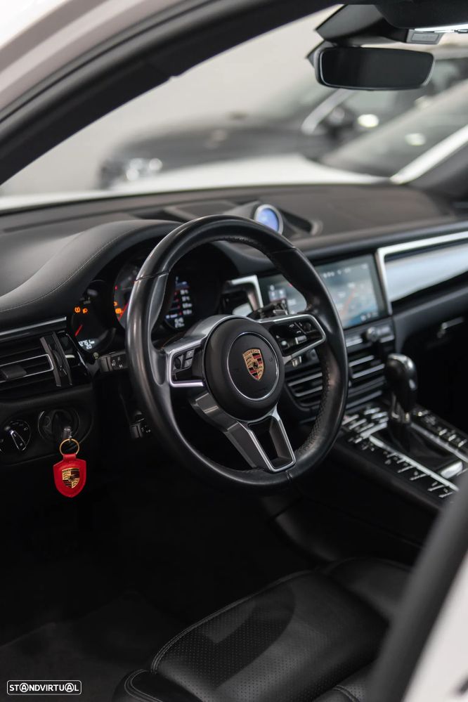 Porsche Macan S - 29