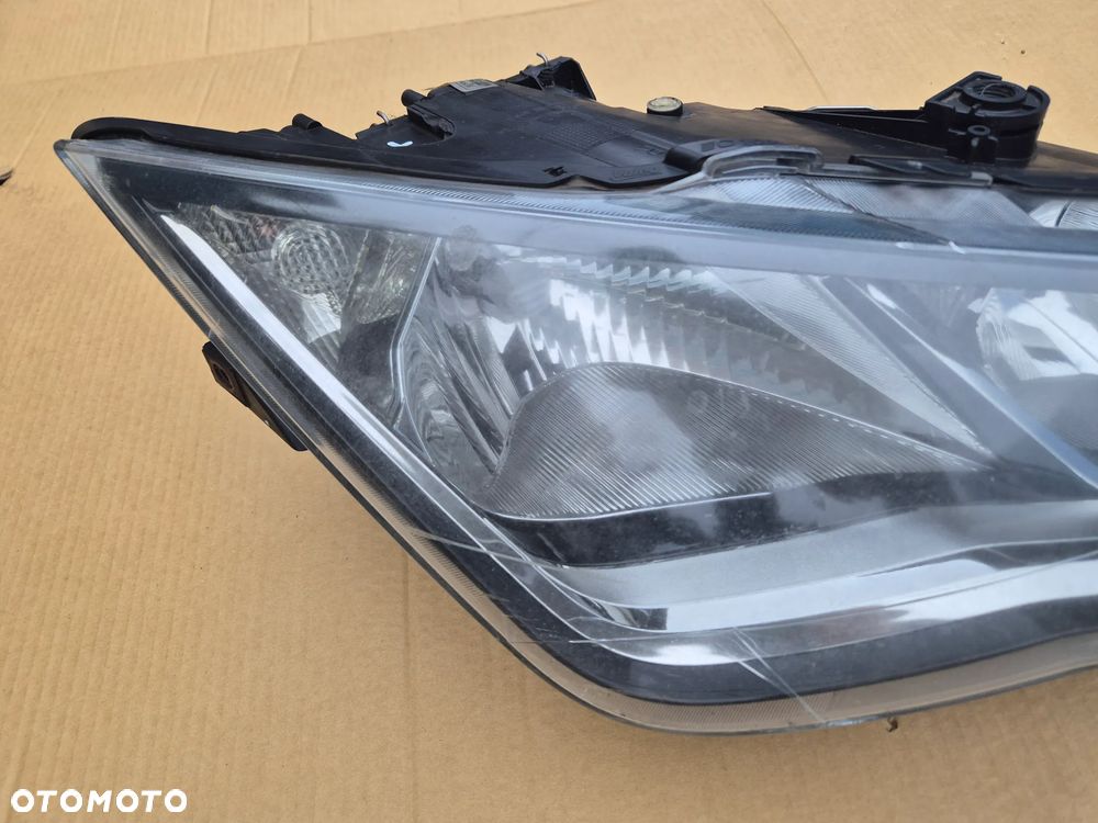 Seat Leon 3 lampa prawa.2012-2020.Valeo. - 2