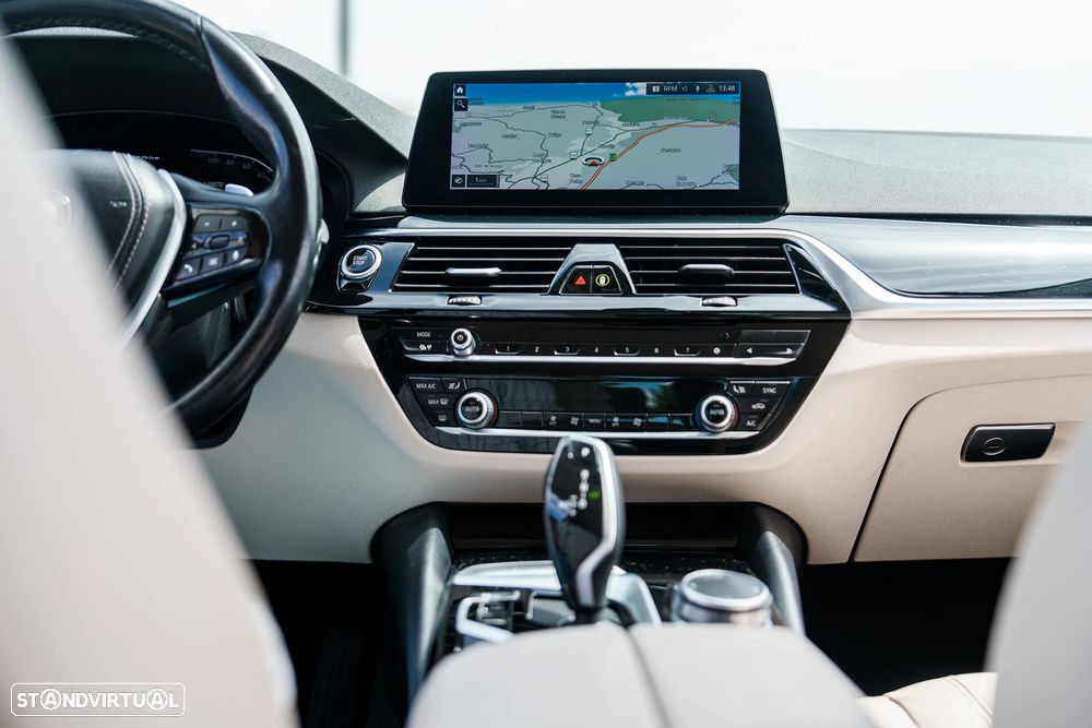 BMW 530 e iPerformance - 10